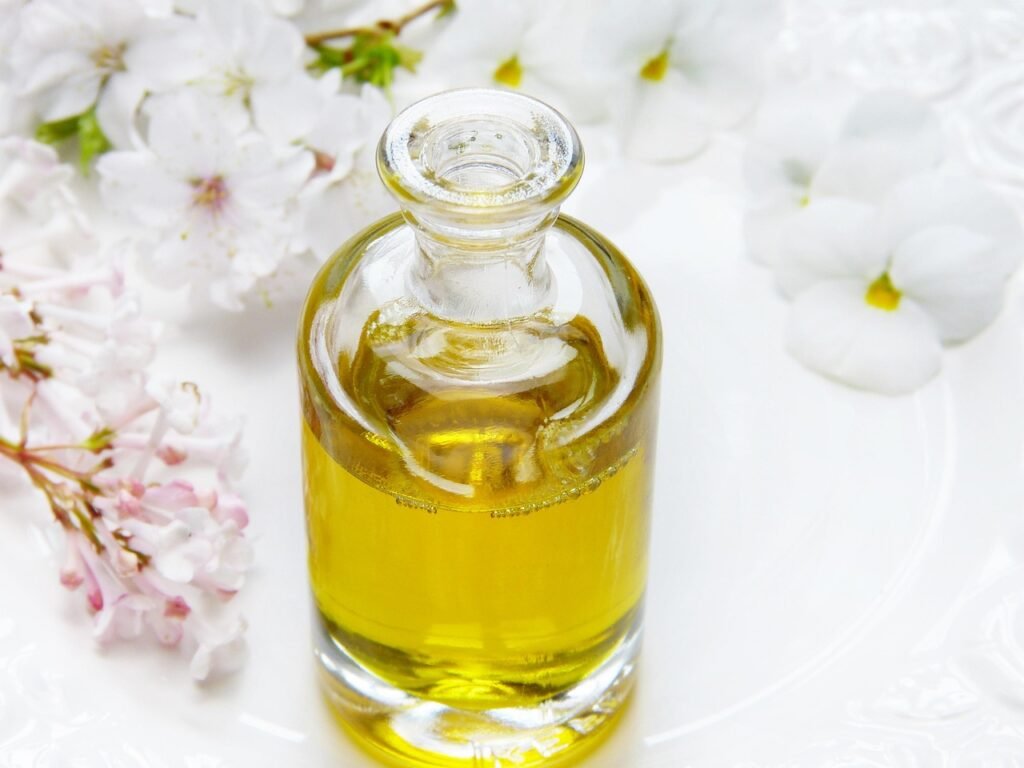 glass, bottle, oil, wellness, nature, flowers, beautiful flowers, massage, aromatherapy, health, spa, relaxation, flower background, care, perfume, relax, fragrance, flower wallpaper, cosmetics